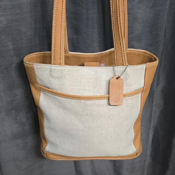 *SALE Coach VINTAGE Bleecker Tan and Cream Canvas Tote - Picture 16 of 16